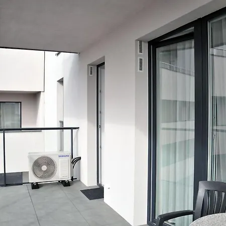 Q Apart Grand - Trzy Pokoje, Manufaktura, Garaz Gratis, Netflix, Fv, Gwarancja Zadowolenia Lodz  Exterior photo
