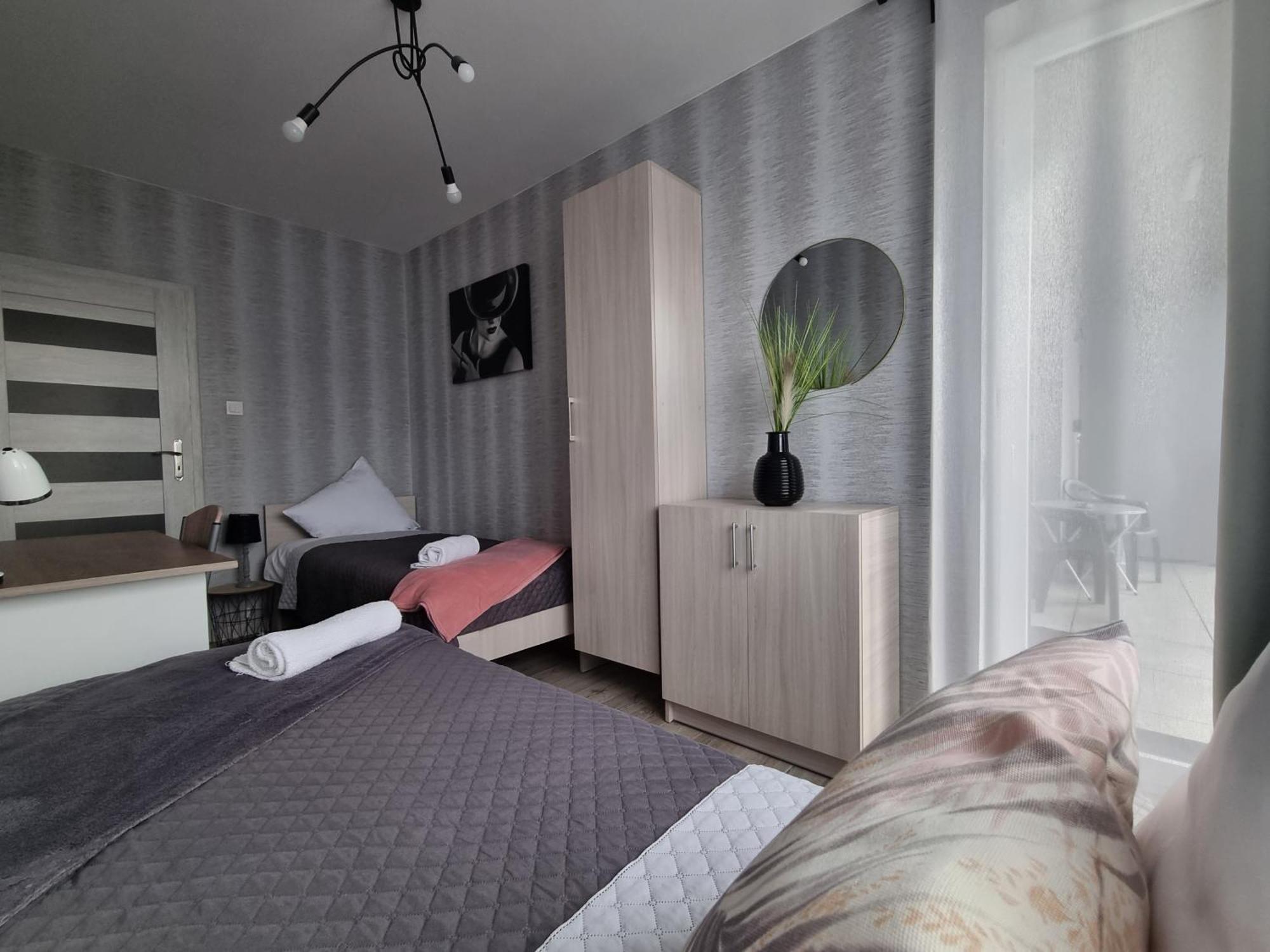 Q Grand - Trzy Pokoje, Manufaktura, Garaz Gratis, Netflix, Fv, Gwarancja Zadowolenia * Lodz (Lodz)