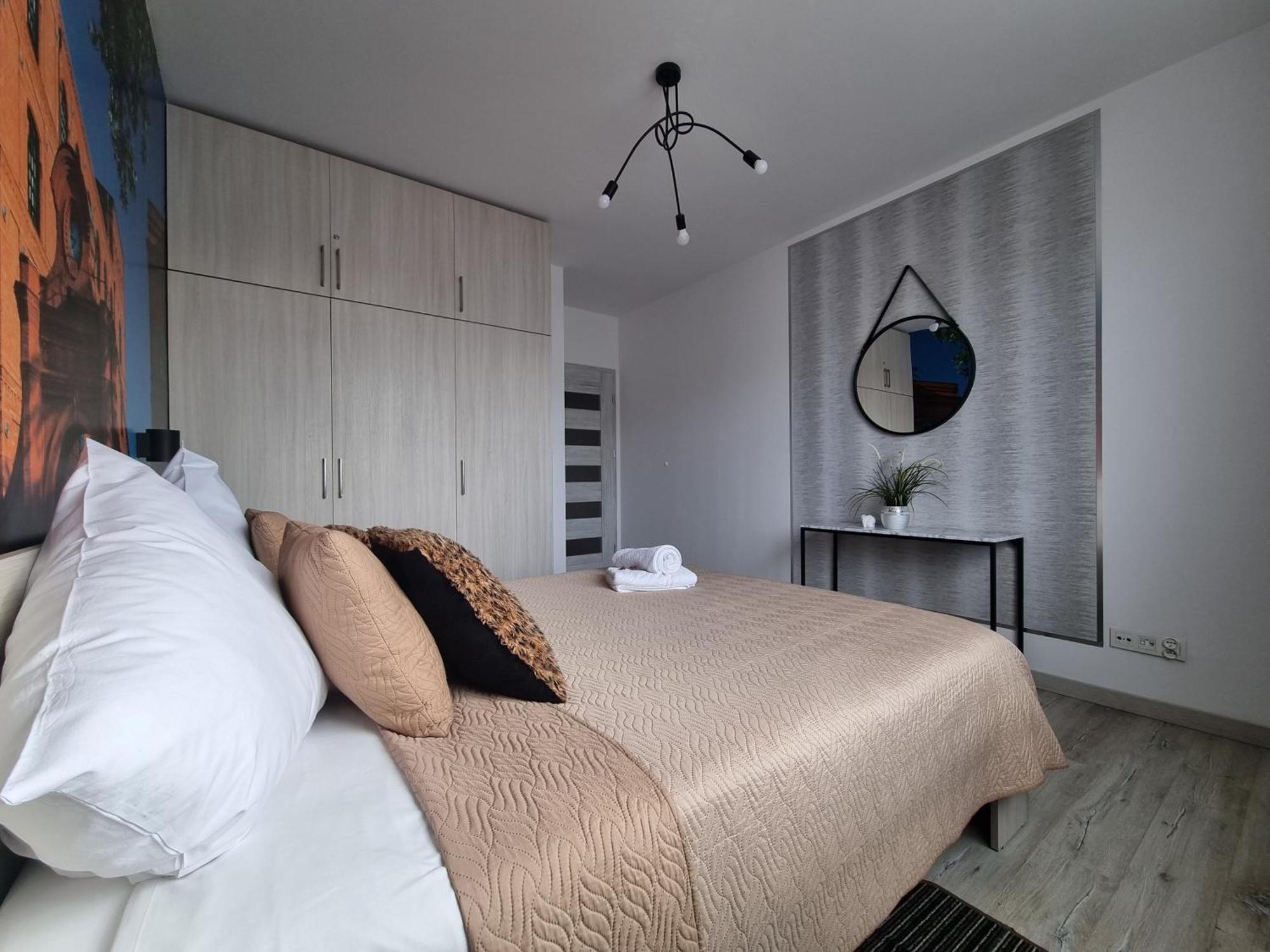 Q Grand - Trzy Pokoje, Manufaktura, Garaz Gratis, Netflix, Fv, Gwarancja Zadowolenia * Lodz (Lodz)