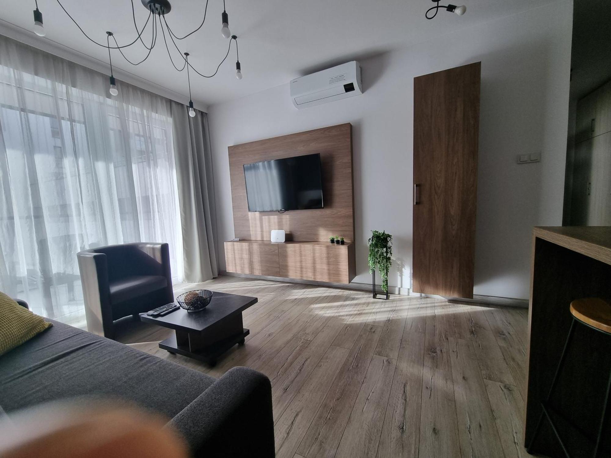 Q Grand - Trzy Pokoje, Manufaktura, Garaz Gratis, Netflix, Fv, Gwarancja Zadowolenia Apartment *