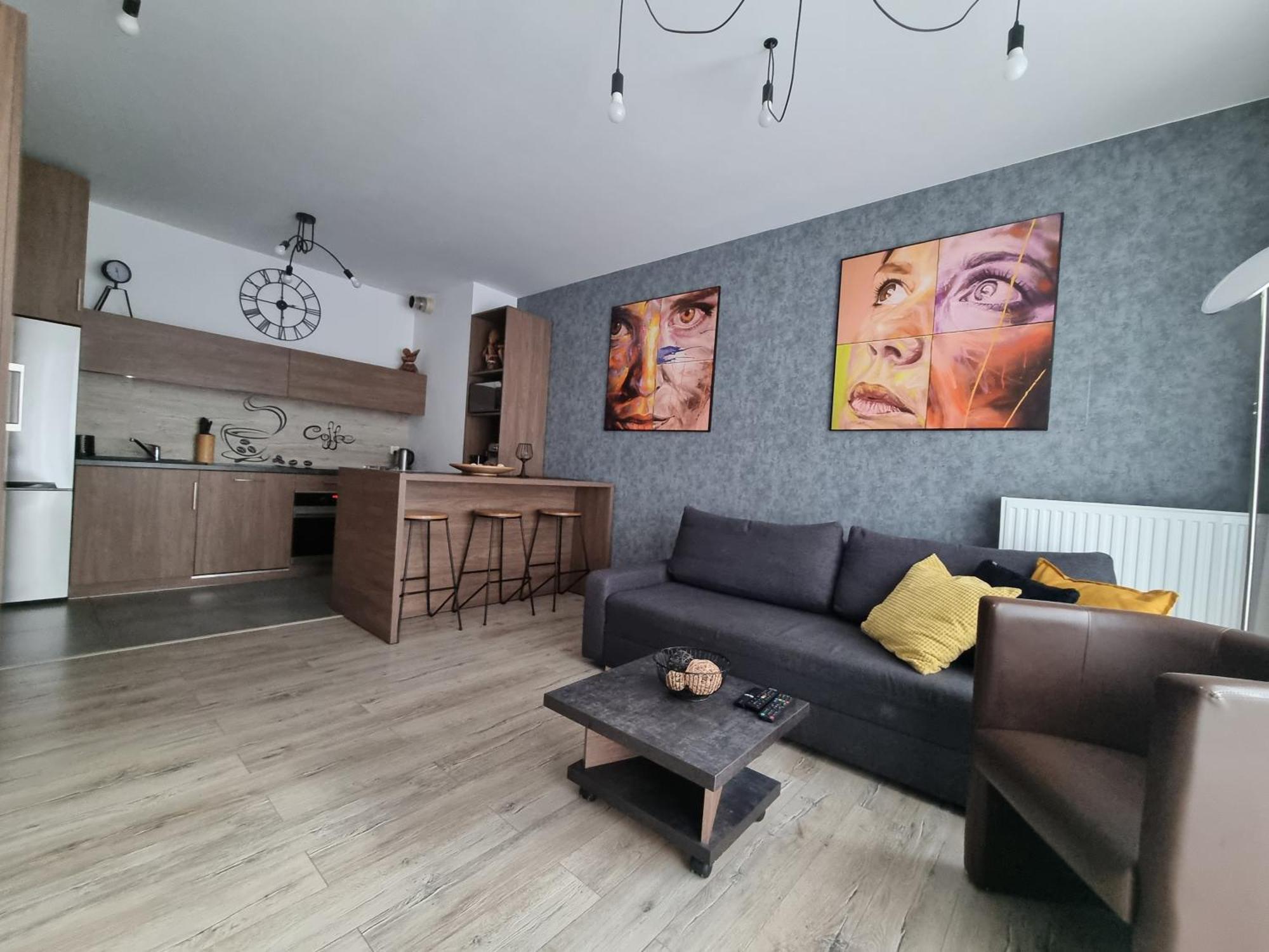 Apartament Q Grand - 3 Pokoje, Garaż, Klimatyzacja Netflix